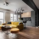 Skylark - Toronto Penthouse With Jacuzzi & Mountain View