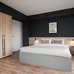 Skylark - Toronto Penthouse With Jacuzzi & Mountain View Apartment Brasov