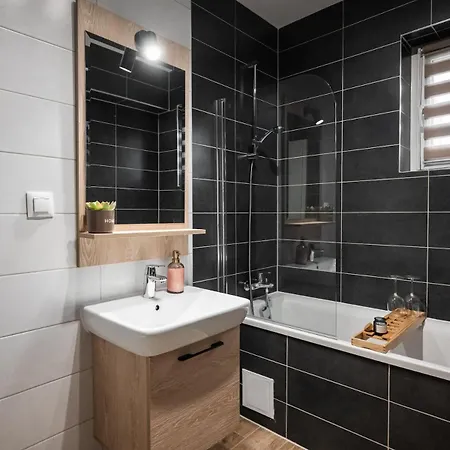 Skylark - Toronto Penthouse With Jacuzzi & Mountain View Брашов