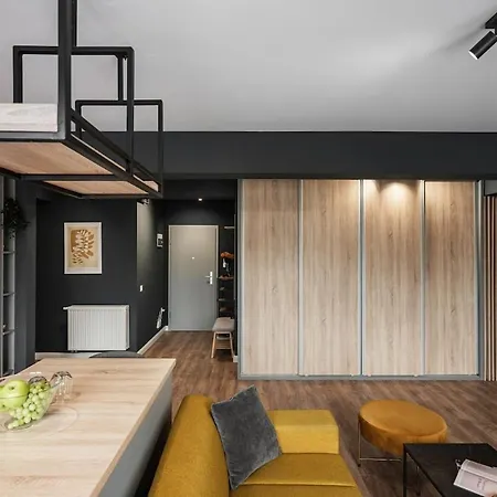 Skylark - Toronto Penthouse With Jacuzzi & Mountain View