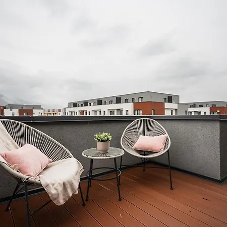 Skylark - Toronto Penthouse With Jacuzzi & Mountain View Appartement Braşov