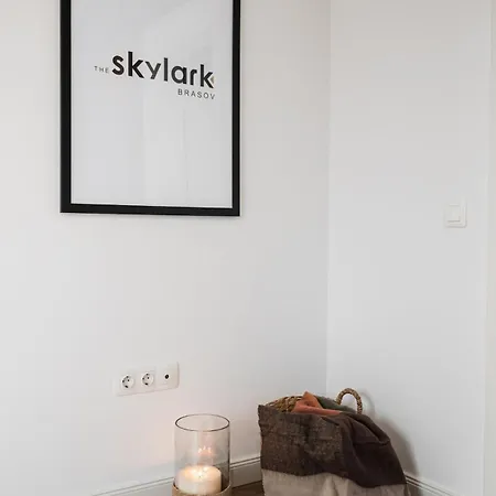 Skylark - Toronto Penthouse With Jacuzzi & Mountain View