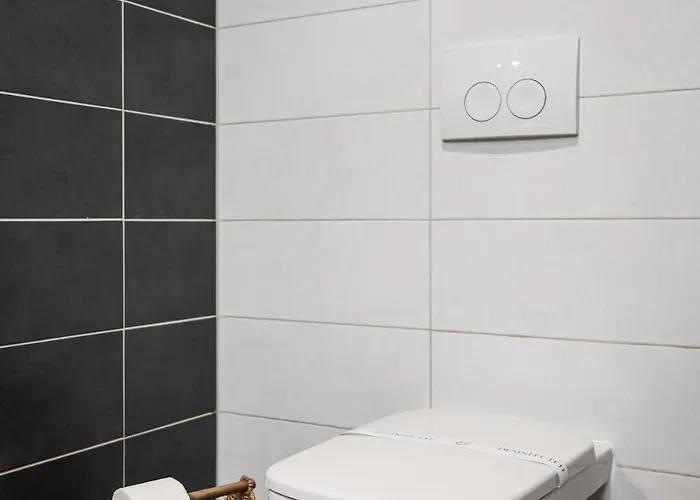 Skylark - Toronto Penthouse With Jacuzzi & Mountain View *