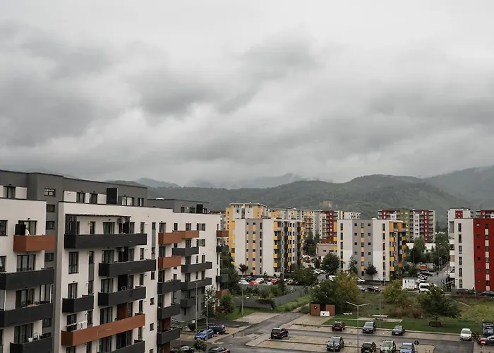 Skylark - Toronto Penthouse With Jacuzzi & Mountain View
