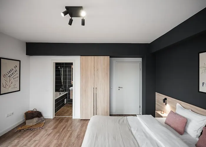 Διαμέρισμα Skylark - Toronto Penthouse With Jacuzzi & Mountain View Μπρασόβ