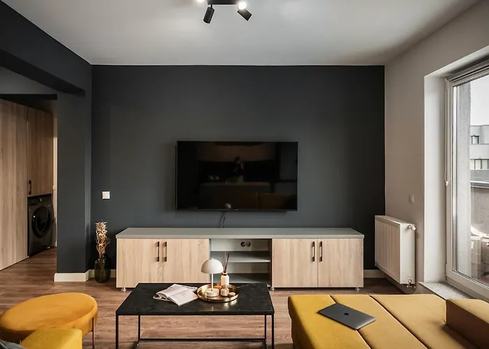 Skylark - Toronto Penthouse With Jacuzzi & Mountain View