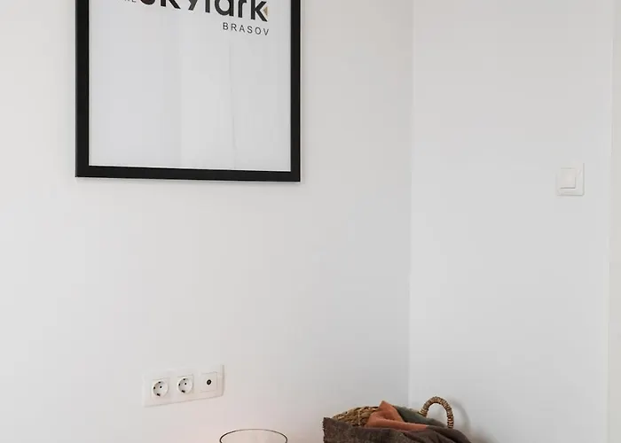 Skylark - Toronto Penthouse With Jacuzzi & Mountain View